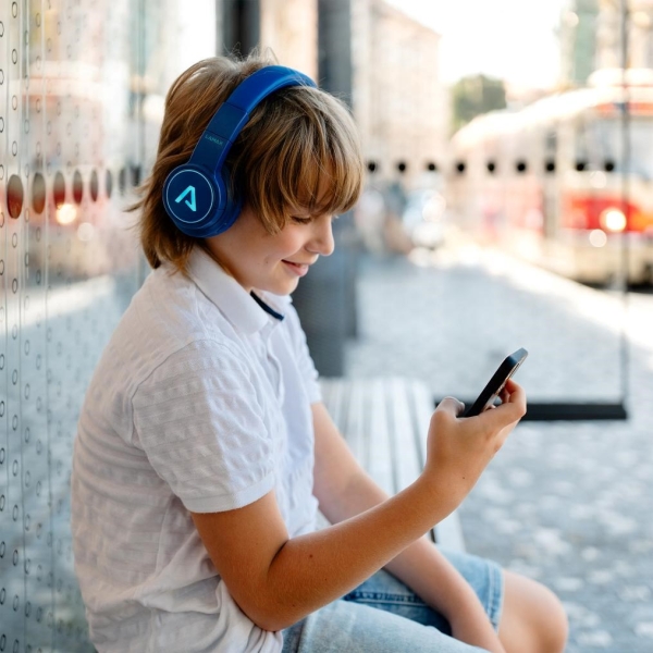 LAMAX GlowKid1 - dětská náhlavní sluchátka - blue