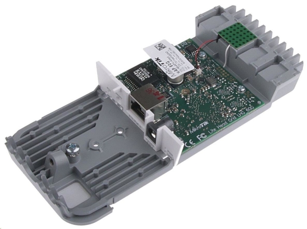 MikroTik wAP 60G AP (RBwAPG-60ad-A), 1Gbps full-duplex bez kabelů, 802.11ad, 60GHz, AP, až 8 klientů, vč.L4