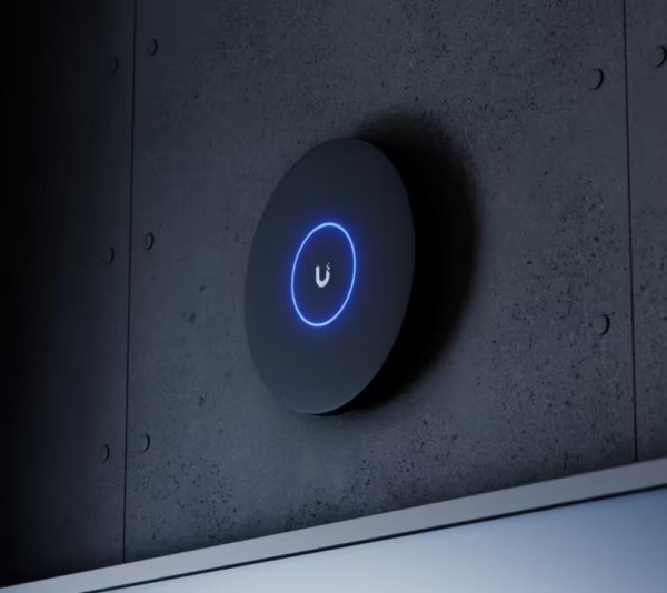 UBNT UniFi U7-Pro-XG, bez PoE adaptéru, černá