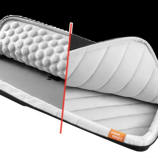 tomtoc Sleeve - 15“, 15,3“ a 16“ MacBook Pro/Air, černá