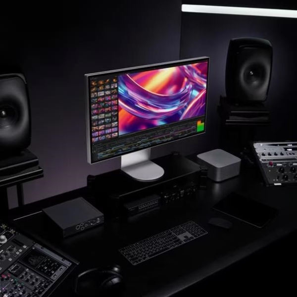 LG 32U990A-S 32" IPS LED 6144x3456 1M:1 5ms 450cd DP TB HDMI USB-C(90W) repro pivot 