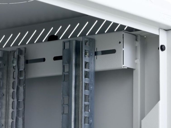 TRITON 19" jednodílný rozvaděč 9U/400mm, odnímatelné boční kryty