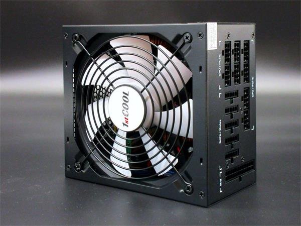 1stCOOL zdroj 700W WHITE STORM 700 85+ s aktivnim PFC, ventilátor 140mm (zdroj do PC case)