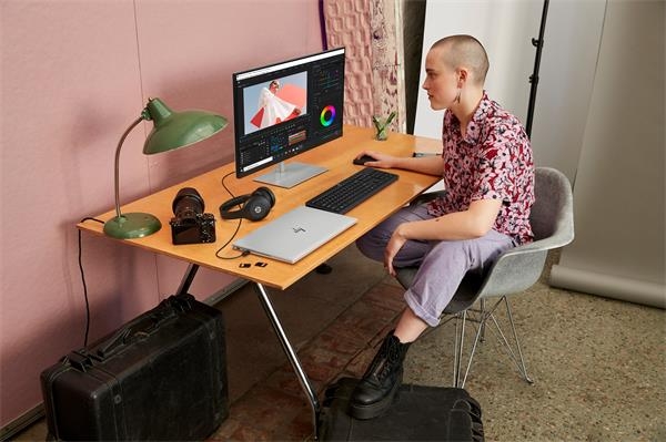 HP 230 Bezdrátová klávesnice a myš CZ/SK