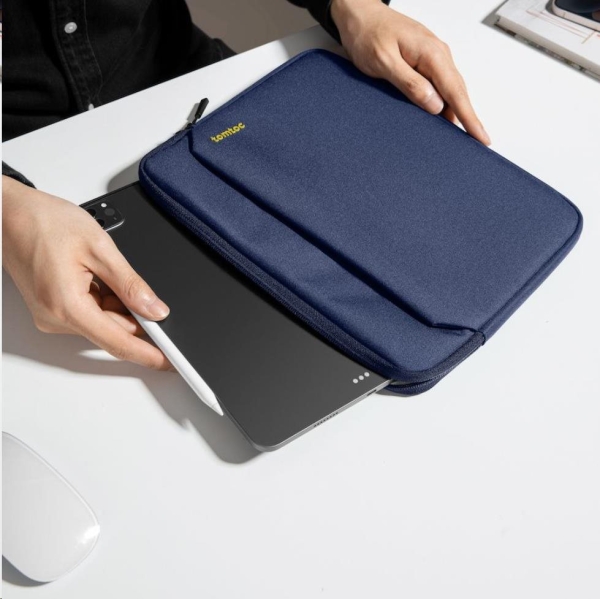 tomtoc Sleeve - 10,9" iPad / 11" iPad Pro, tmavě modrá