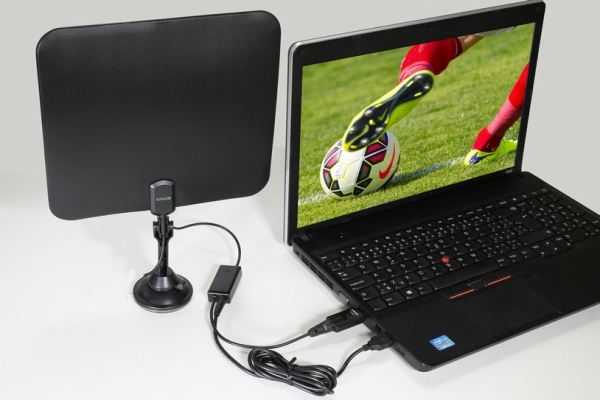 EVOLVEO Xany 2C LTE 230/5V, 41dBi aktivní pokojová anténa DVB-T/T2, LTE filtr